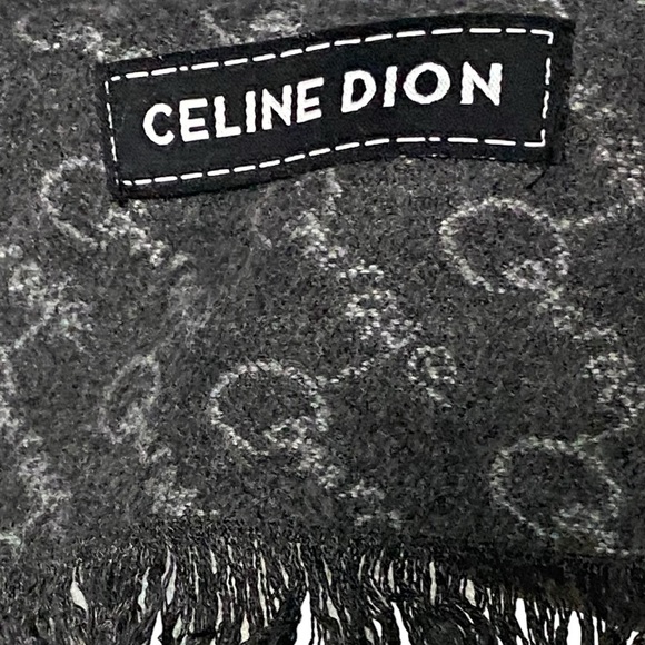 CELINE DION - TWO TONED GRAY SCARF - SUPER SOFT - 70” x 12” - GREAT CONDITION B5 - Picture 2 of 4